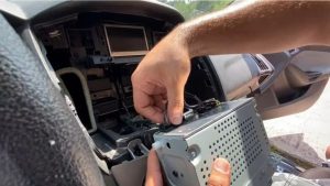 Ford Focus Mk2 Radio Stuck? Here'S The Simple Fix You Need! - r36399n